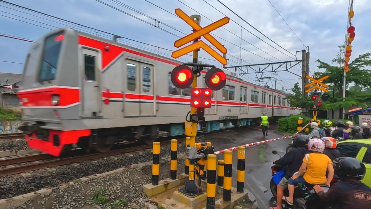 Railroad Crossing | Kompilasi 6 Palang Baru KYOSAN x LEN | Perlintasan Kereta Api KRL