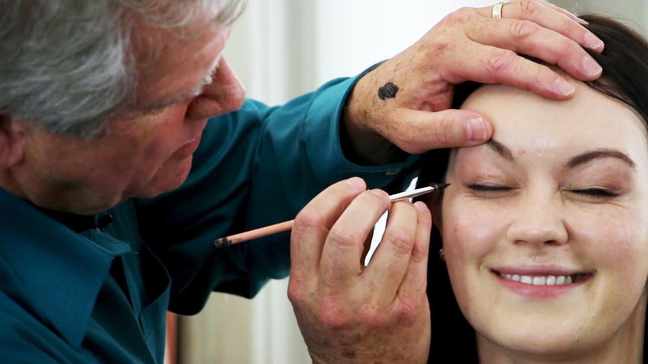 Dads Learn To Do Their Daughters' Makeup