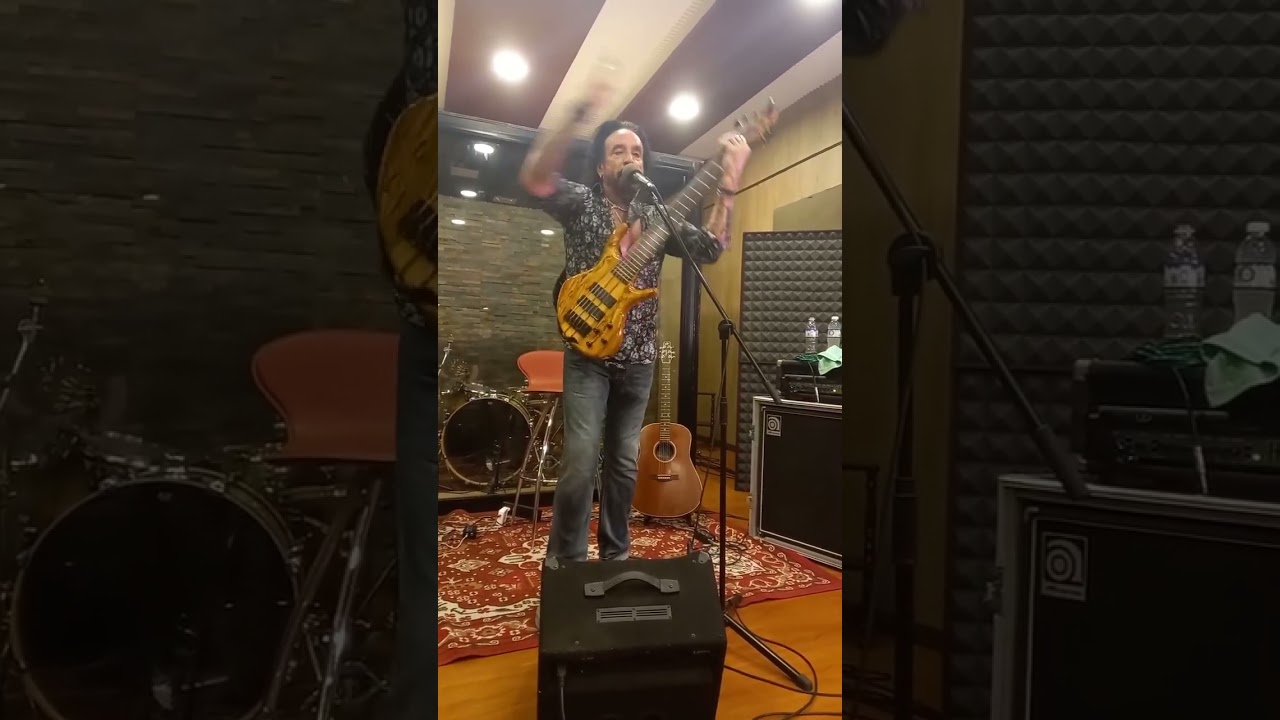 Marco Mendoza - Black Dog Studio - Argentina 2025 