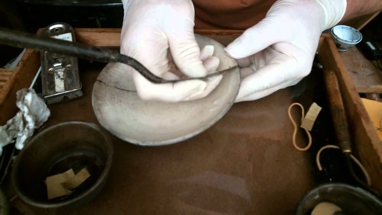 How to repair a plate using real lacquer kintsugi, step 2