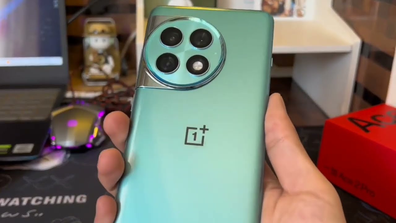 OnePlus Ace 2 Pro Aurora Green, the unique moment of gift box unboxing!