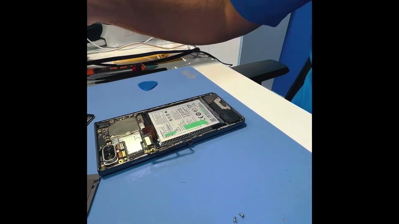 Blackberry Key2 Le battery replacement🍁🍁🇨🇦🇨🇦