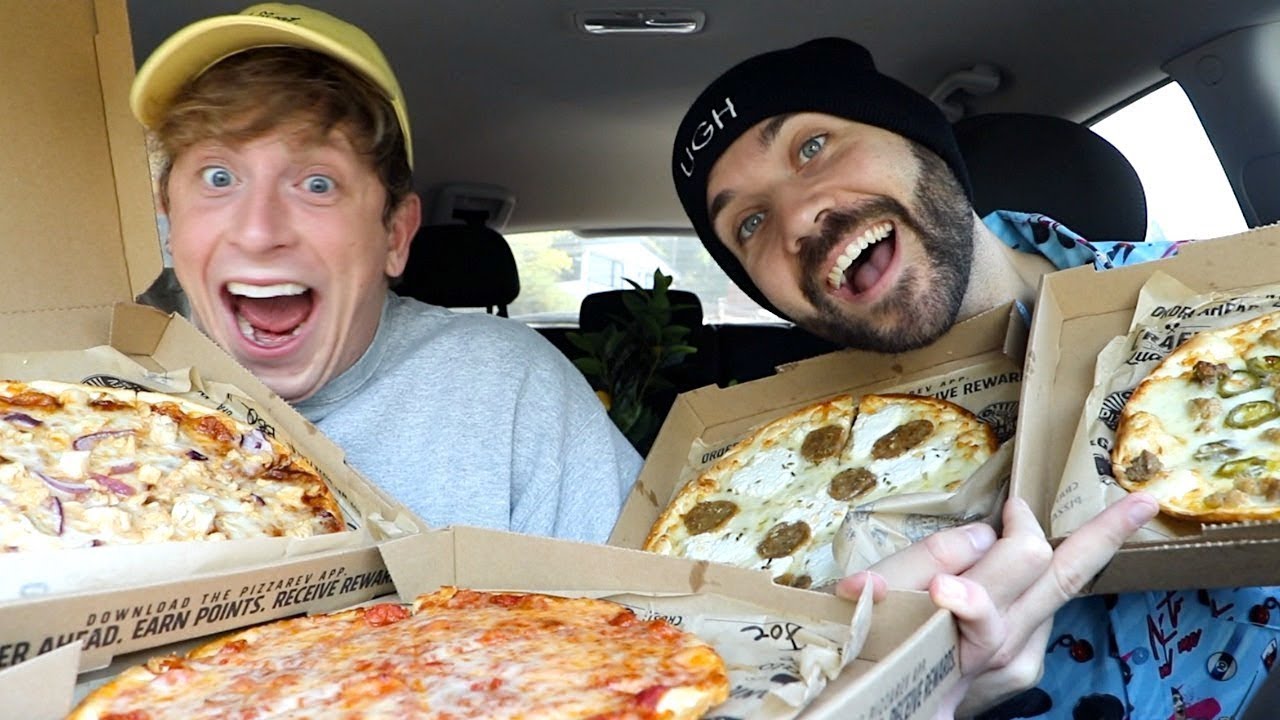 TASTE TESTING THE BEST PIZZA SPOT with MATT KING!!