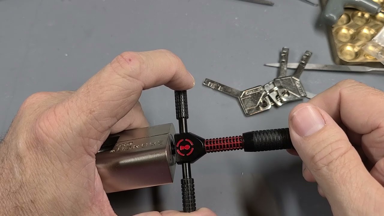 The Perfect Practice Lock: Zarker Disc Detainer & Sparrows Pick Tutorial