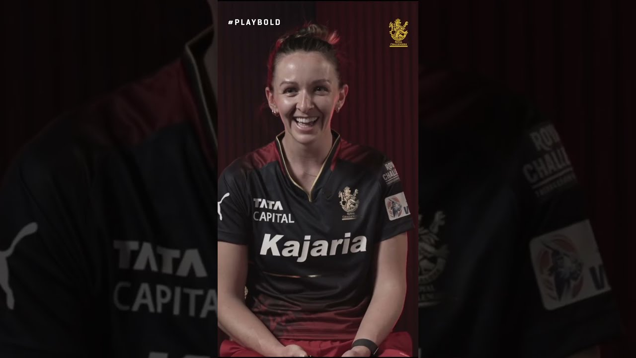 Whats on your phone wallpaper? Ft. RCB Women's Team | WPL 2024 | Bold Diaries