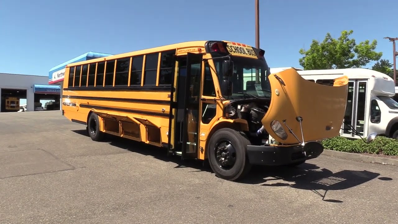 2015 Thomas Saf-T-Liner C2 71 Passenger School Bus - BG4975