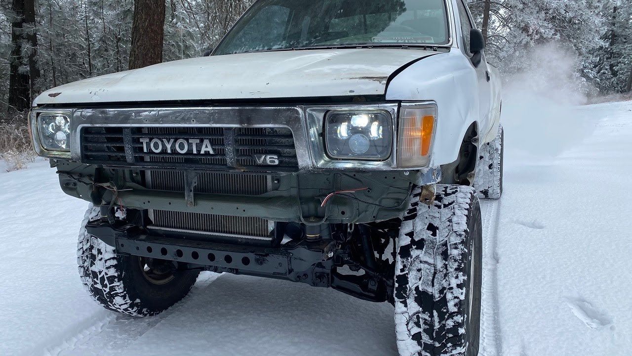 The Best LED Headlights For Your Toyota Pickup!