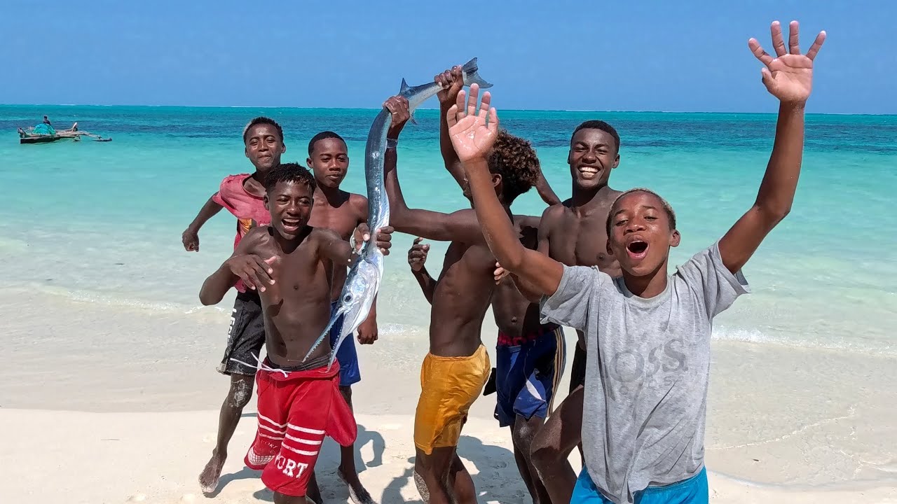 028 Madagascar,  Salary, Les rivages de l’Ambatovaky Lodge web