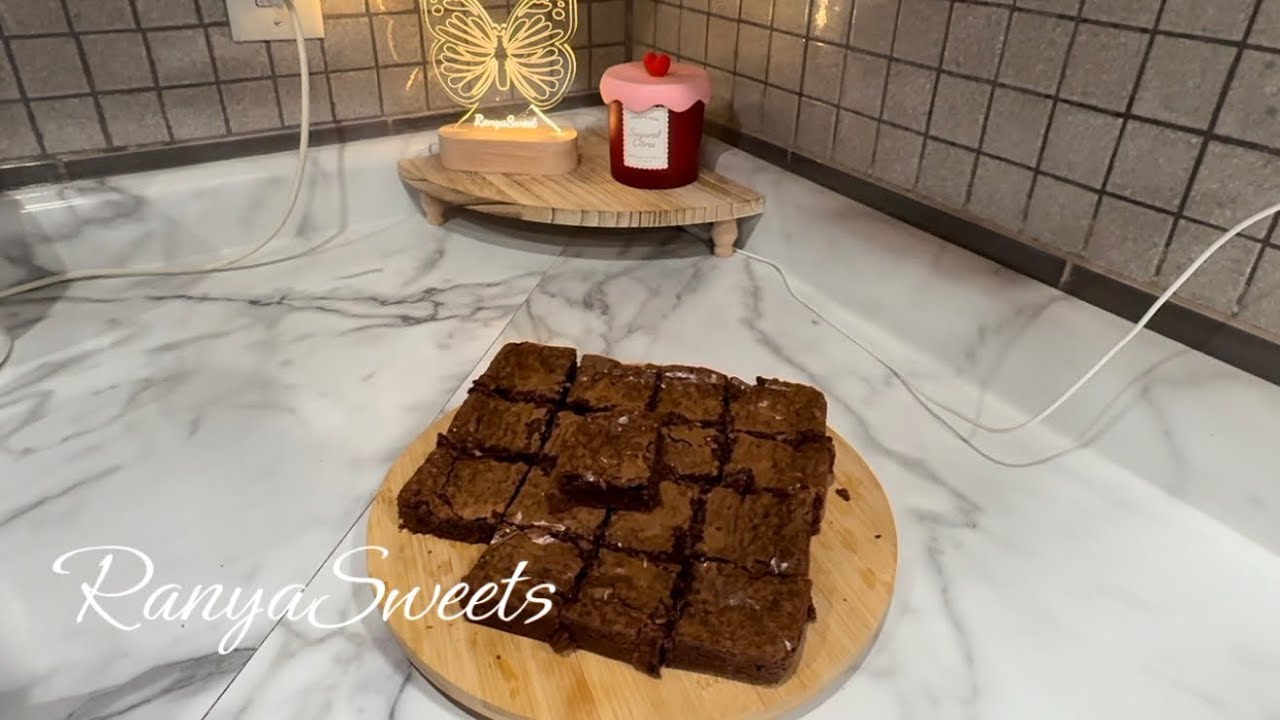 Brownies! 🍫#brownie #baking #delicious #dessert #chocolatedessert 