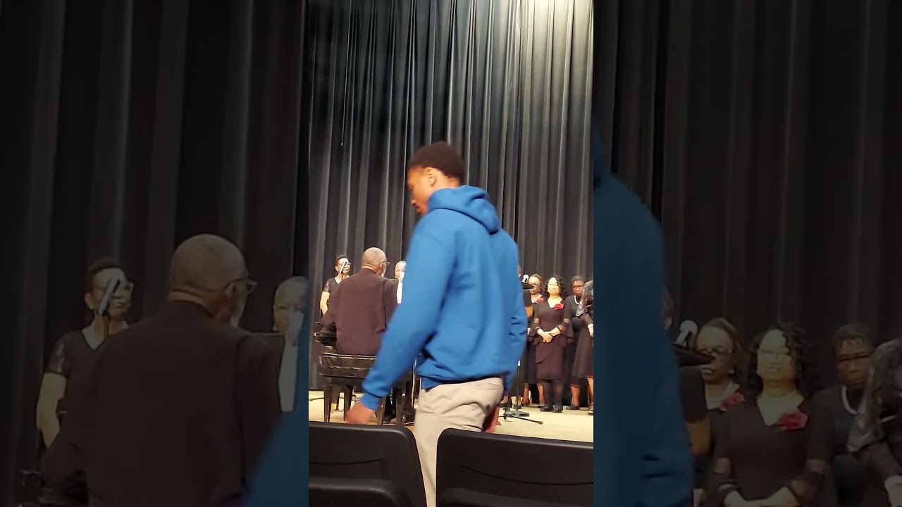 Shipps singing and playing 