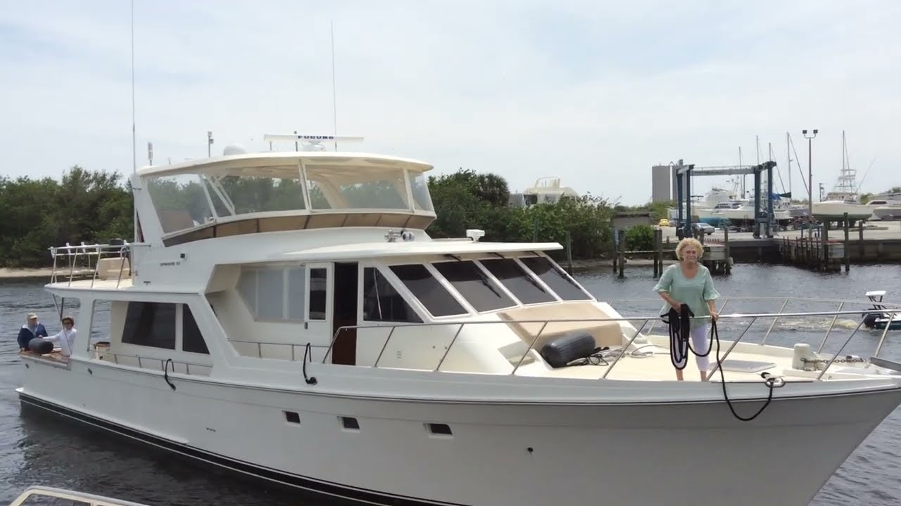 Offshore 62 docking