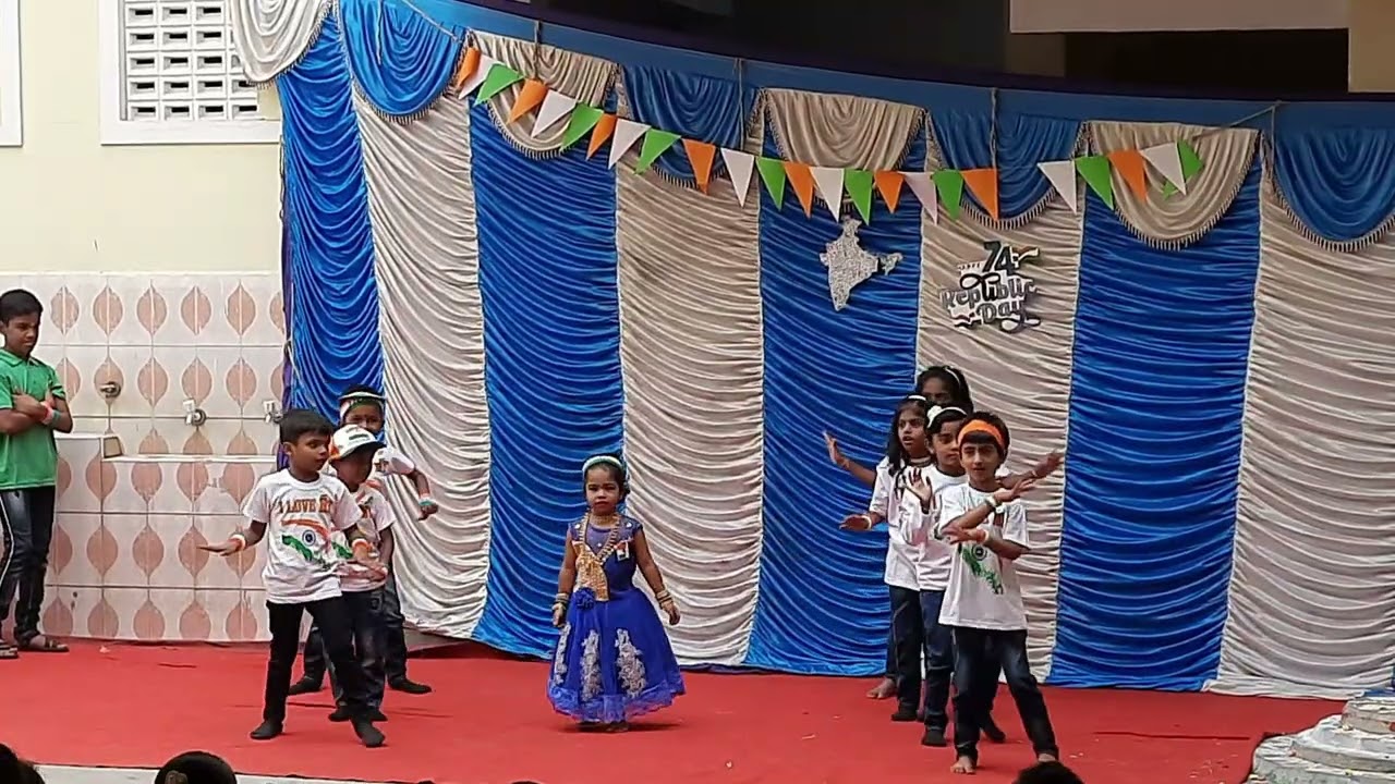 Thaai manne vanakkam song with dance UKG STUDENT