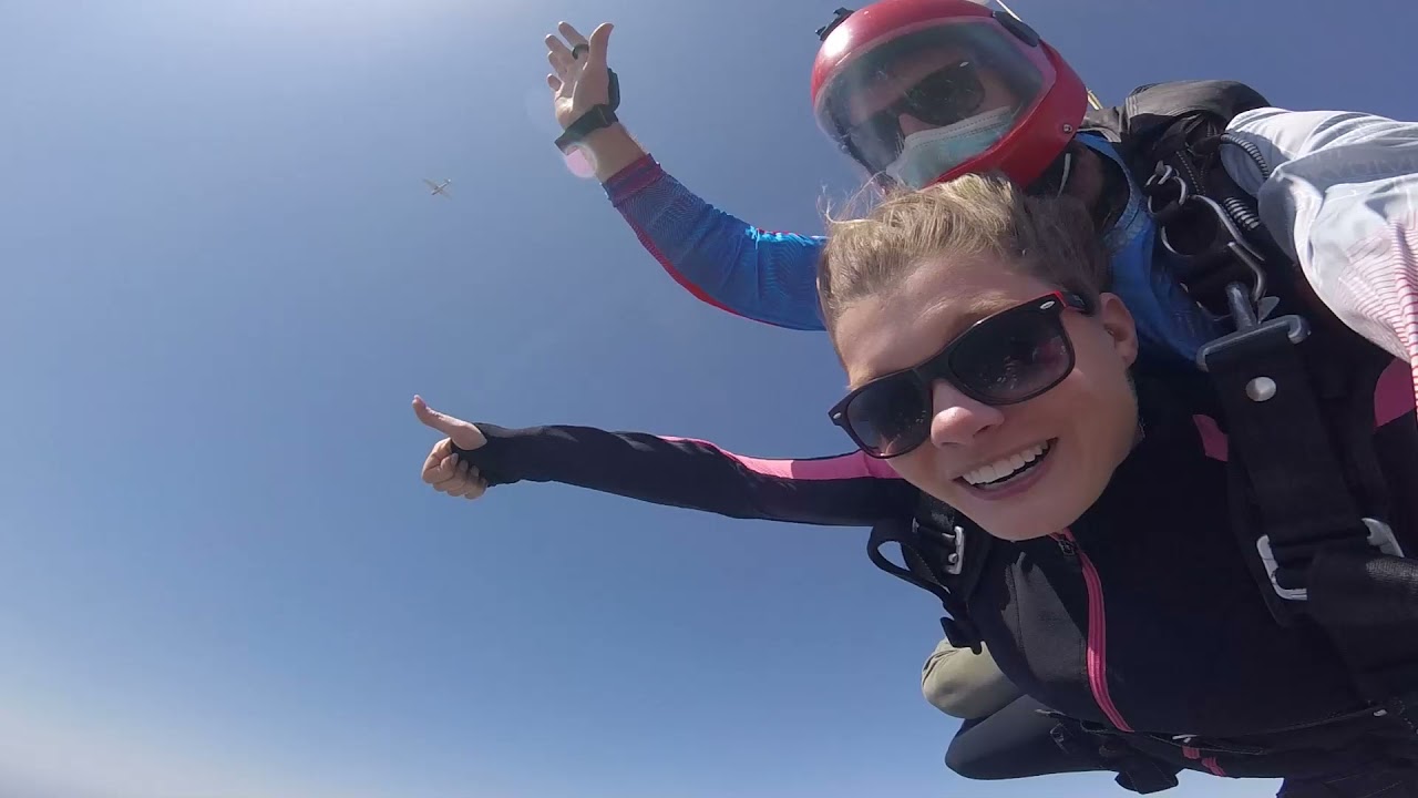 Heather & Lee Proposal Skydive