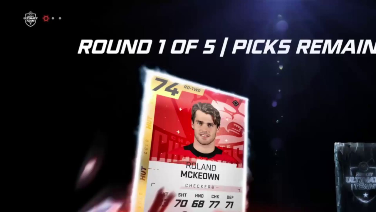 Two huge pulls in one pack! NHL 20 Hut Christmas packs