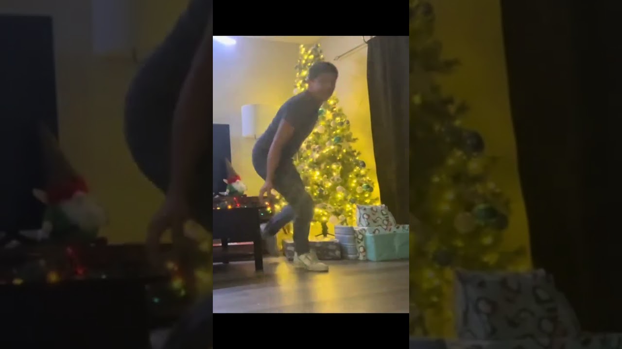 Part 2! Santa is coming! 