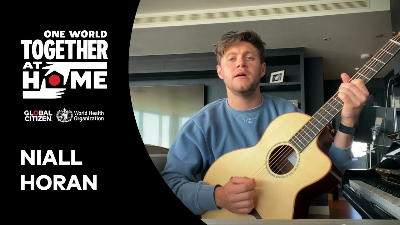 Niall Horan Performs 