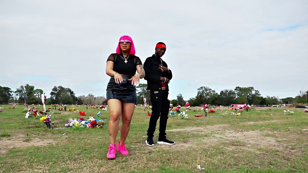 Street Holiday (Thug Holiday G-Mix) Tonii Boii Feat. Bad Azz Becky