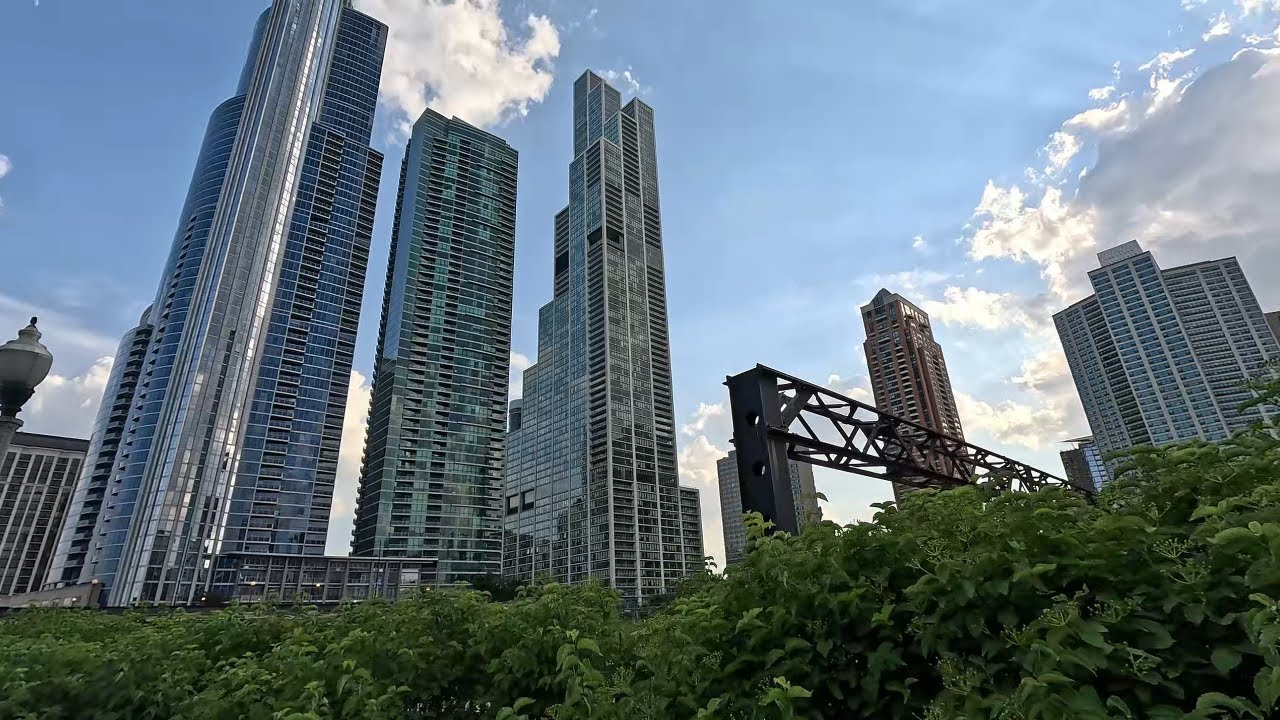 Chicago Walk (You Hold the Key and I Found It - George Clanton)