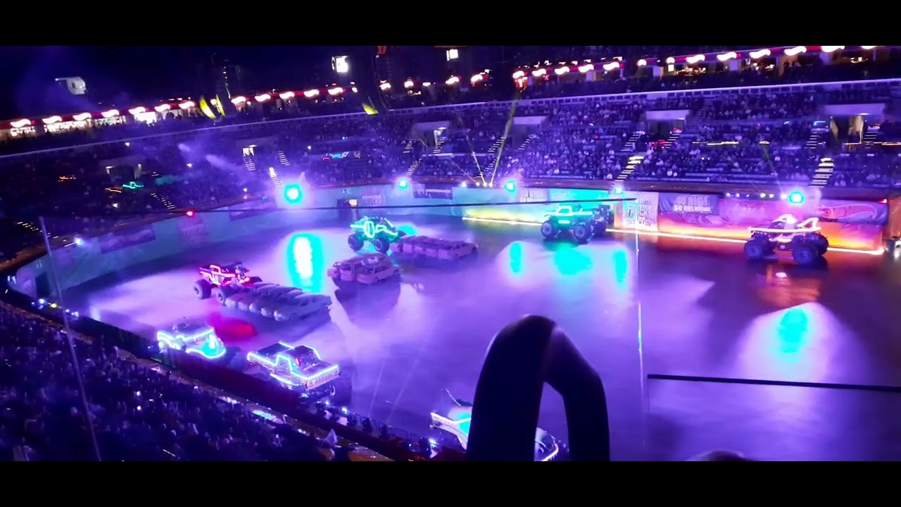 Hot Wheels Monster Truck Live Glow'n'Fire Opening. Budapest 2026.02.07