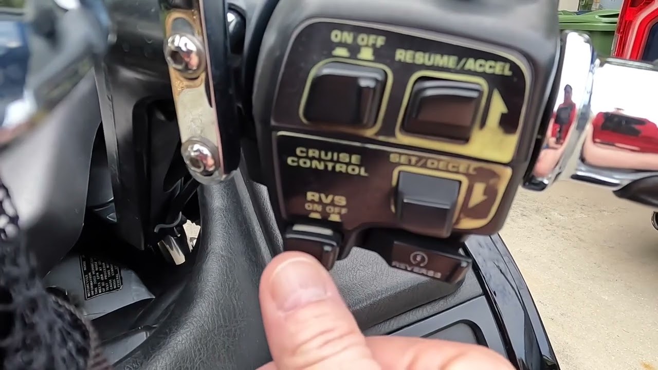 Центральная подставка Goldwing упрощена!