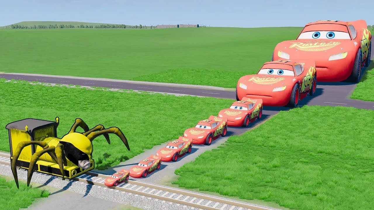 Big & Small Lightning McQueen VS Wolverine the Tank Engine Train - BeamNG.drive