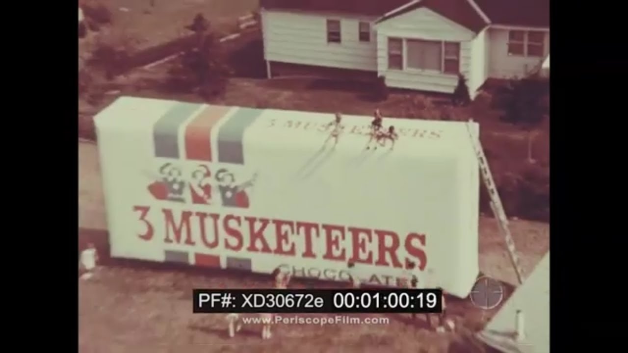 1970s MARS CANDY CO.   3 MUSKETEERS CHOCOLATE BAR AND PEANUT M&MS TV COMMERCIAL  XD30672e