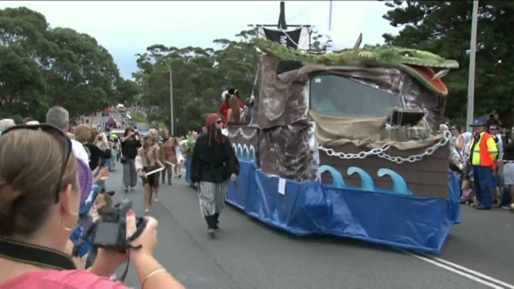 ULLADULLA BLESSING OF THE FLEET - STREET PARADE