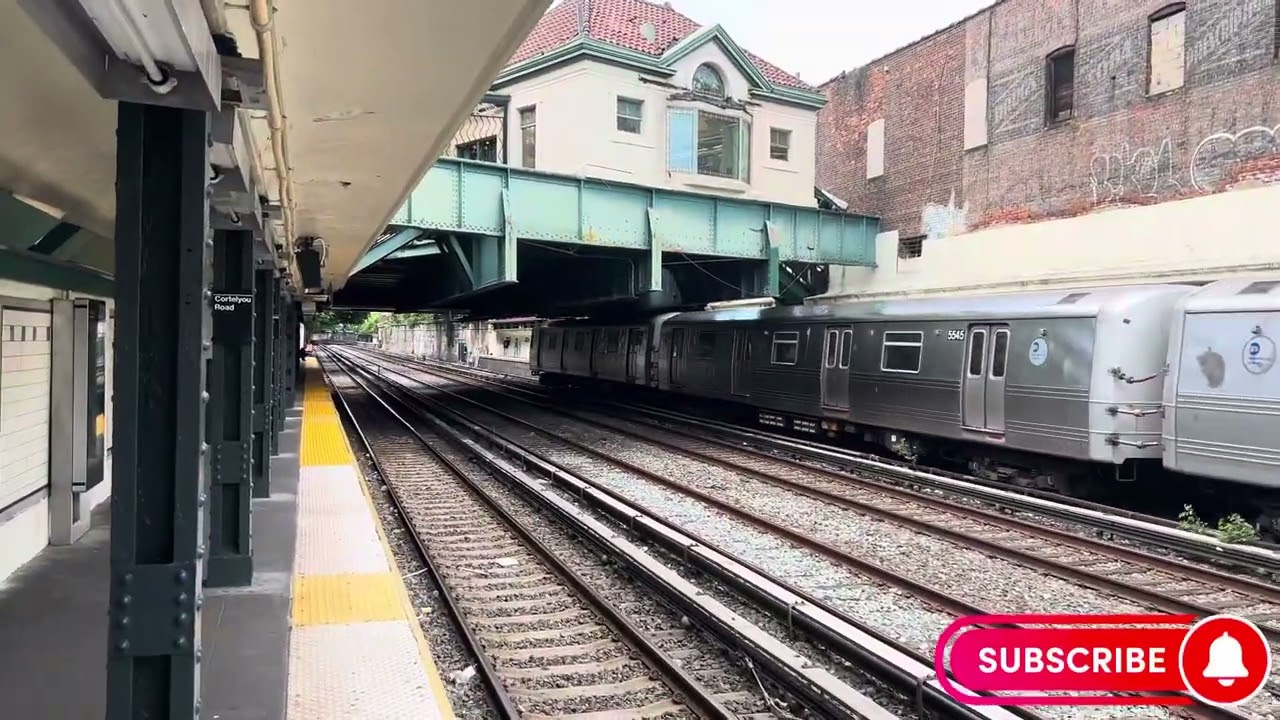 Manhattan bound R46 (Q) local train entering and leaving Cortelyou Road, in Brooklyn. #r46 #qtrain