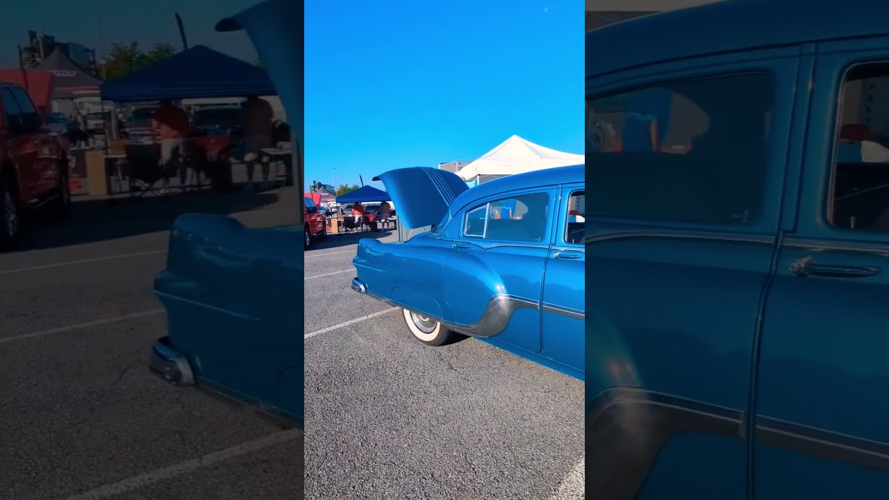 It's a Pontiac! Chieftain? Streamliner?