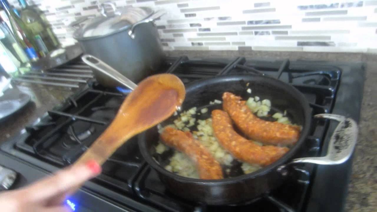 Spicy Sausage w/ Pasta and Garlic Bread