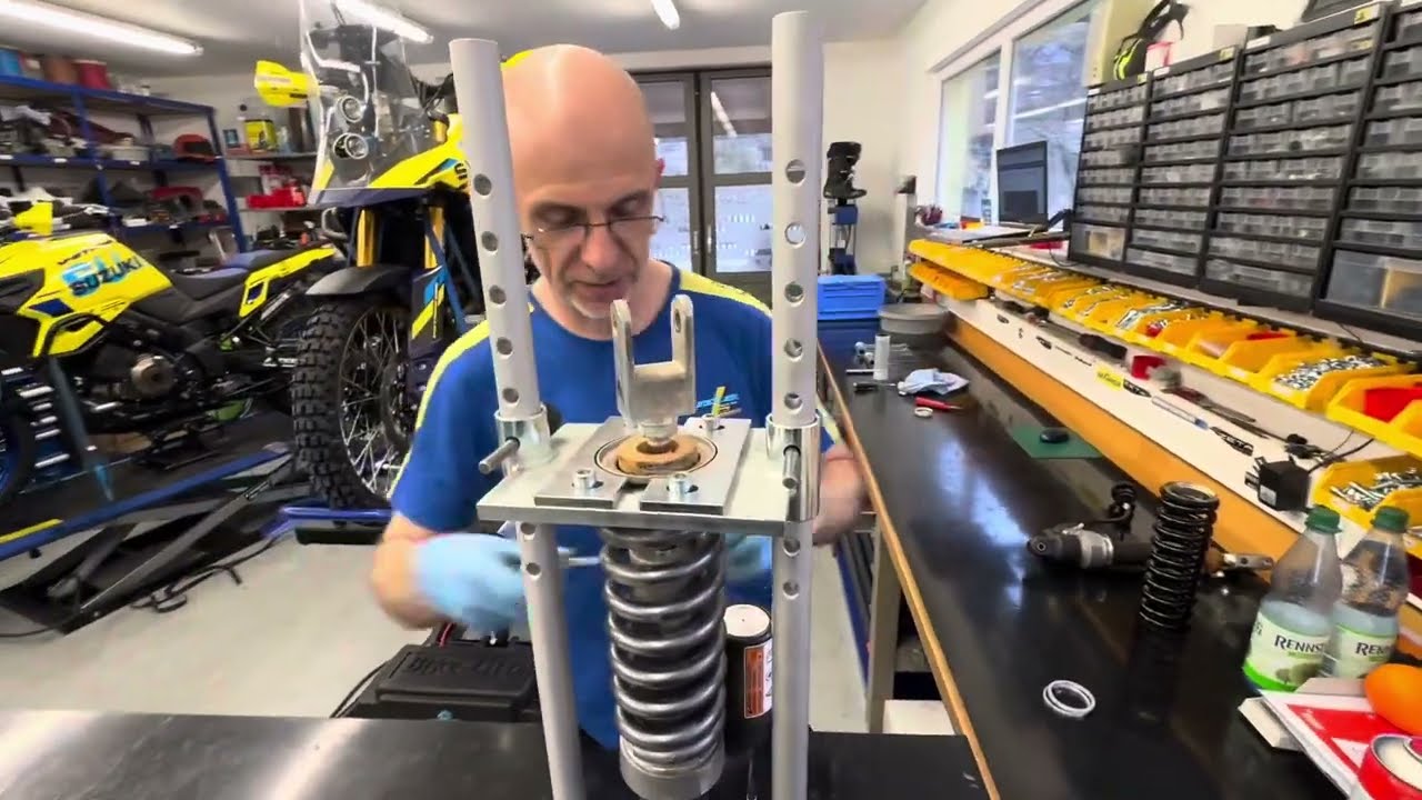 V-STROM 800 DE HIGH SUSPENSION KIT - how to install