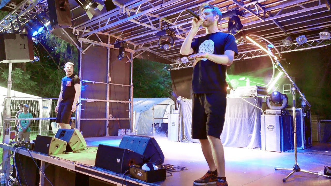 4K Ract! festival 2015 Refpolk feat. Pyro One: Zeckenrap-Ansage. T&uuml;bingen live..
