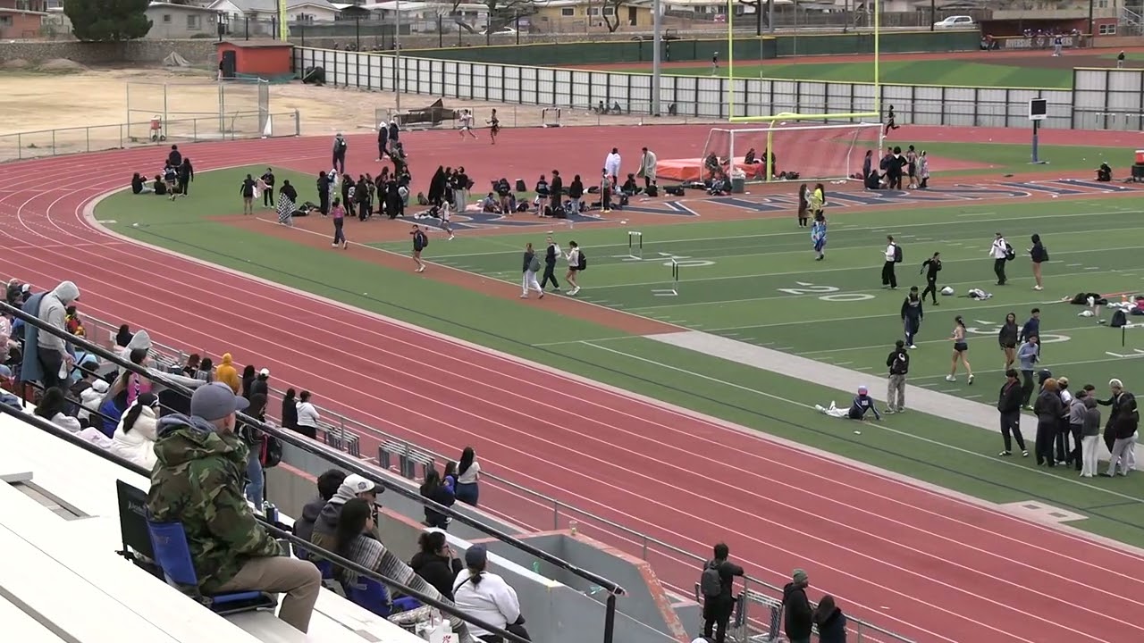 Freshman Boys 4x400m Finals