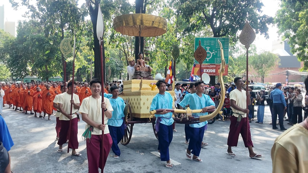 A Special Day at Wat Phnom – Sangkran 2025 | Khmer New Year Day 3