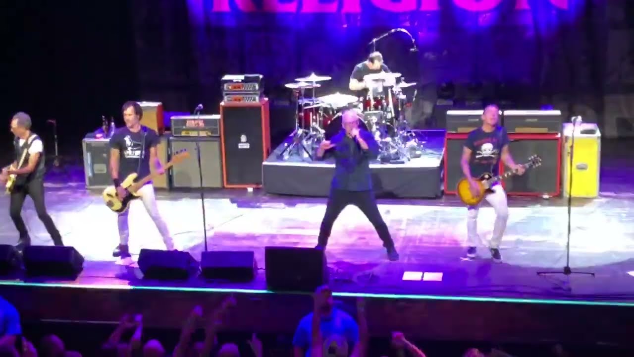BAD RELIGION Perform WE'RE ONLY GONNA DIE From Their Debut Album at House of Blue Orlando 9/19/2019