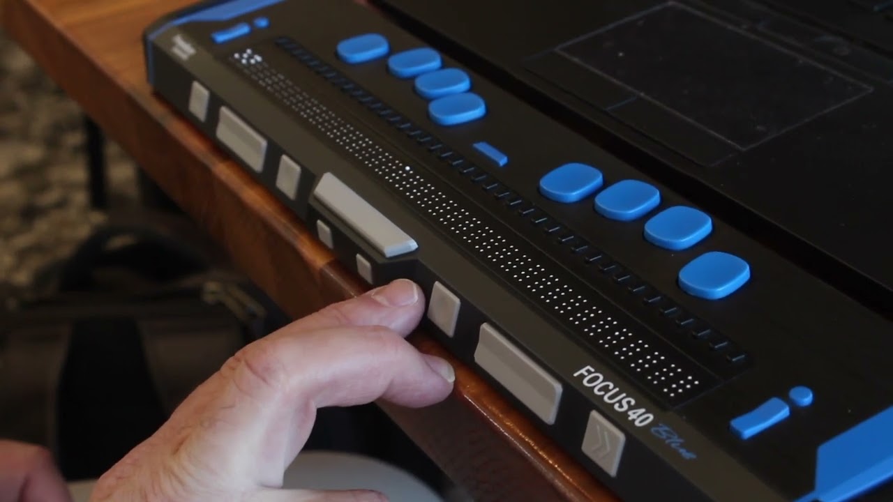 Focus 40 Blue Braille Features with Ron Miller: One Handed Mode