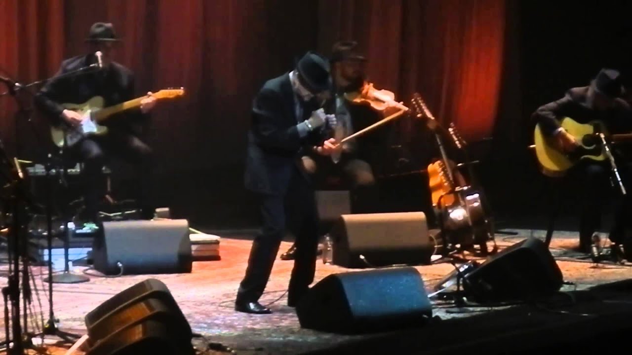 Leonard Cohen - Memorable Montreal Encore Performance - So Long Marianne