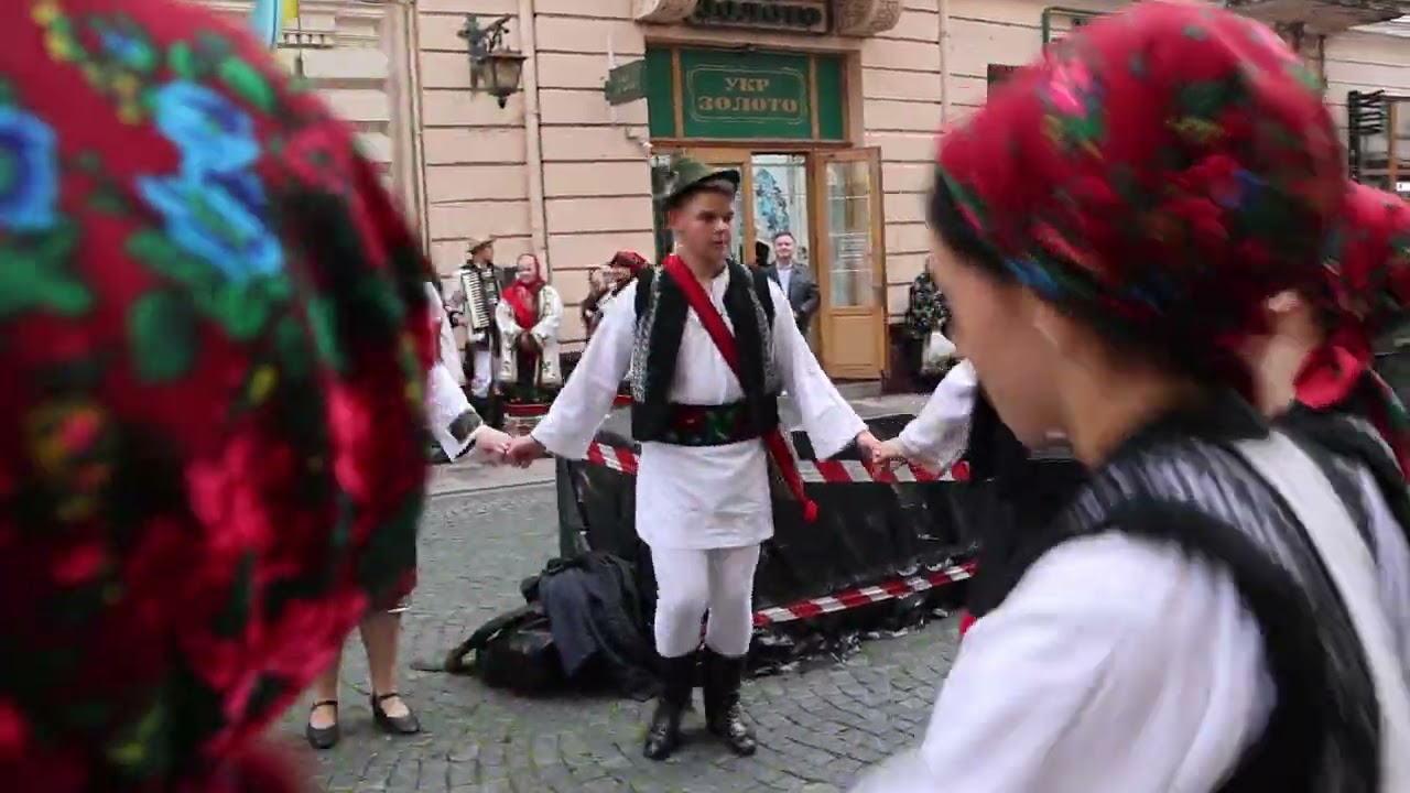 FESTIVALUL INTERNAȚIONAL FOLCLORIC - ÎNTÂLNIRI BUCOVINENE - 2024. День 2. міста Чернівці 2024.