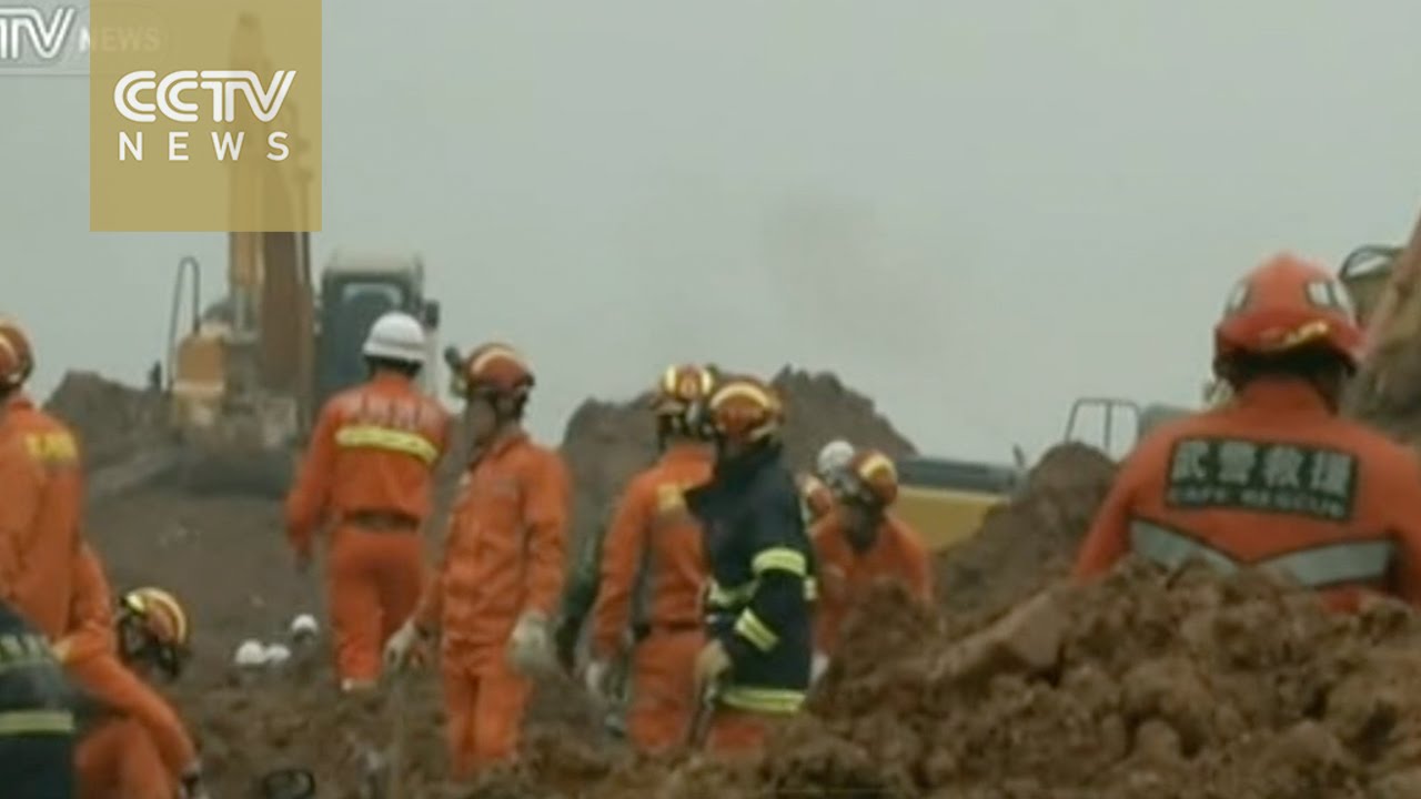 Shenzhen landslide rescue officials hold 4th news briefing