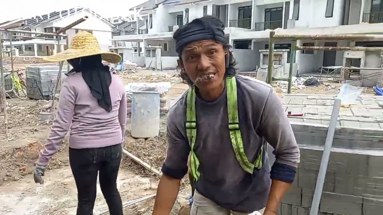 TKI dan TKW Di Malaysia asal medan dan madura kerja bangunan buat rumah di MALAYSIA