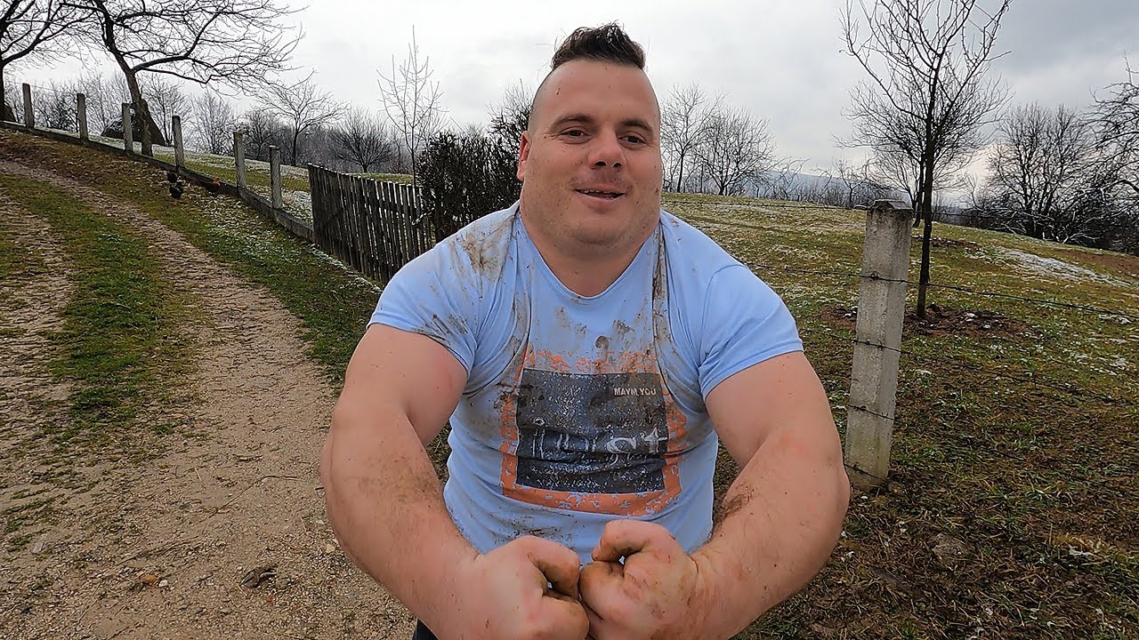 Bosanski Hulk jači od konja, umiva se snijegom