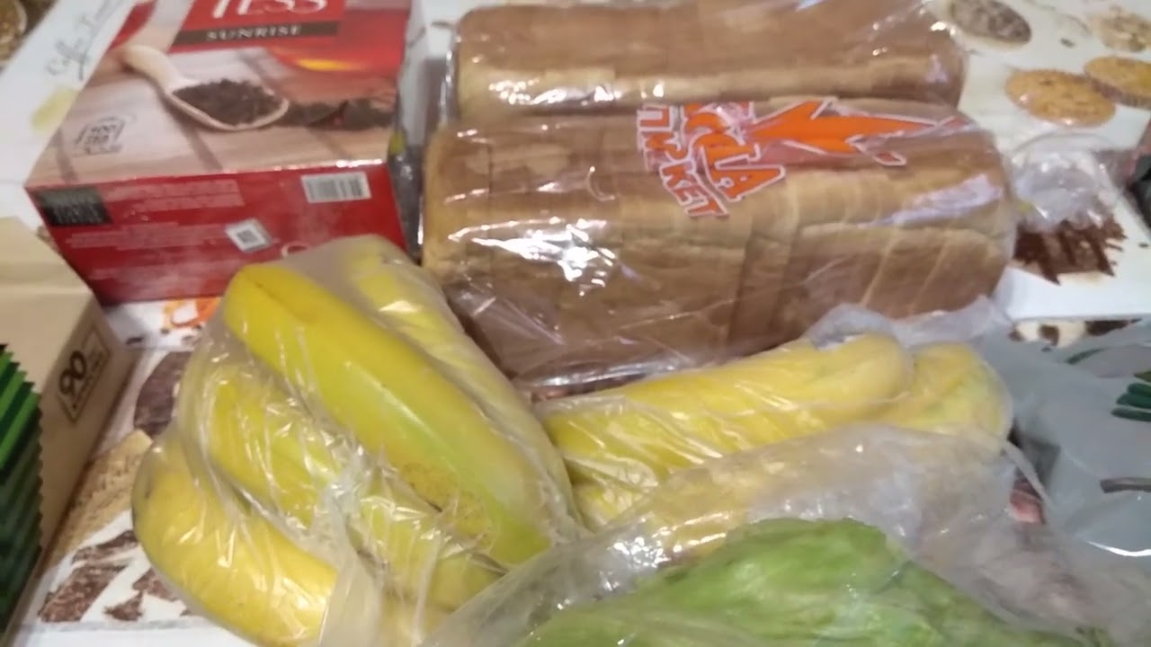 Закупка продуктов. Светофор, Фикс Прайс, Корона