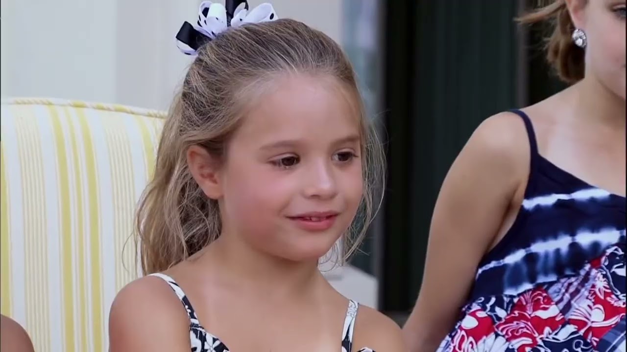 Mackenzie Ziegler s1 scenepack