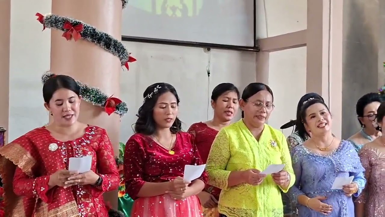 Momen natal komisi perempuan jemaat BNKP Sibolga resort 48 Vokal grup kelompok ESTE🌲🌻