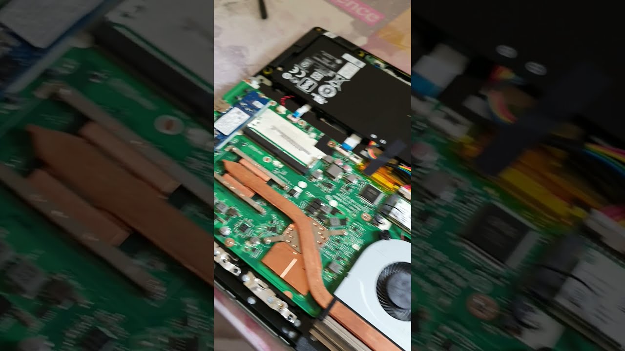 Accer aspire A517-51G battery and hard disk replacement/ disque dure et batterie remplacement