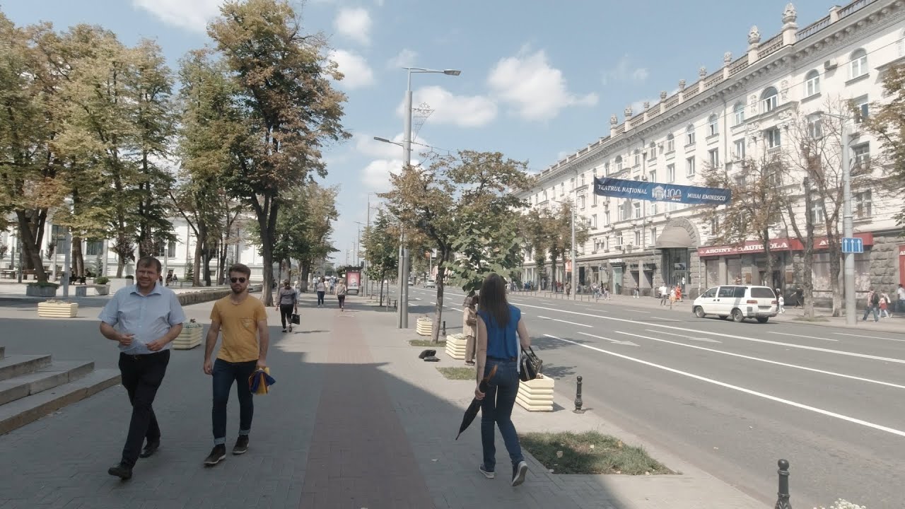 A walk around downtown Chisinau during national holiday | Trip to Moldova and Transnistria 2021