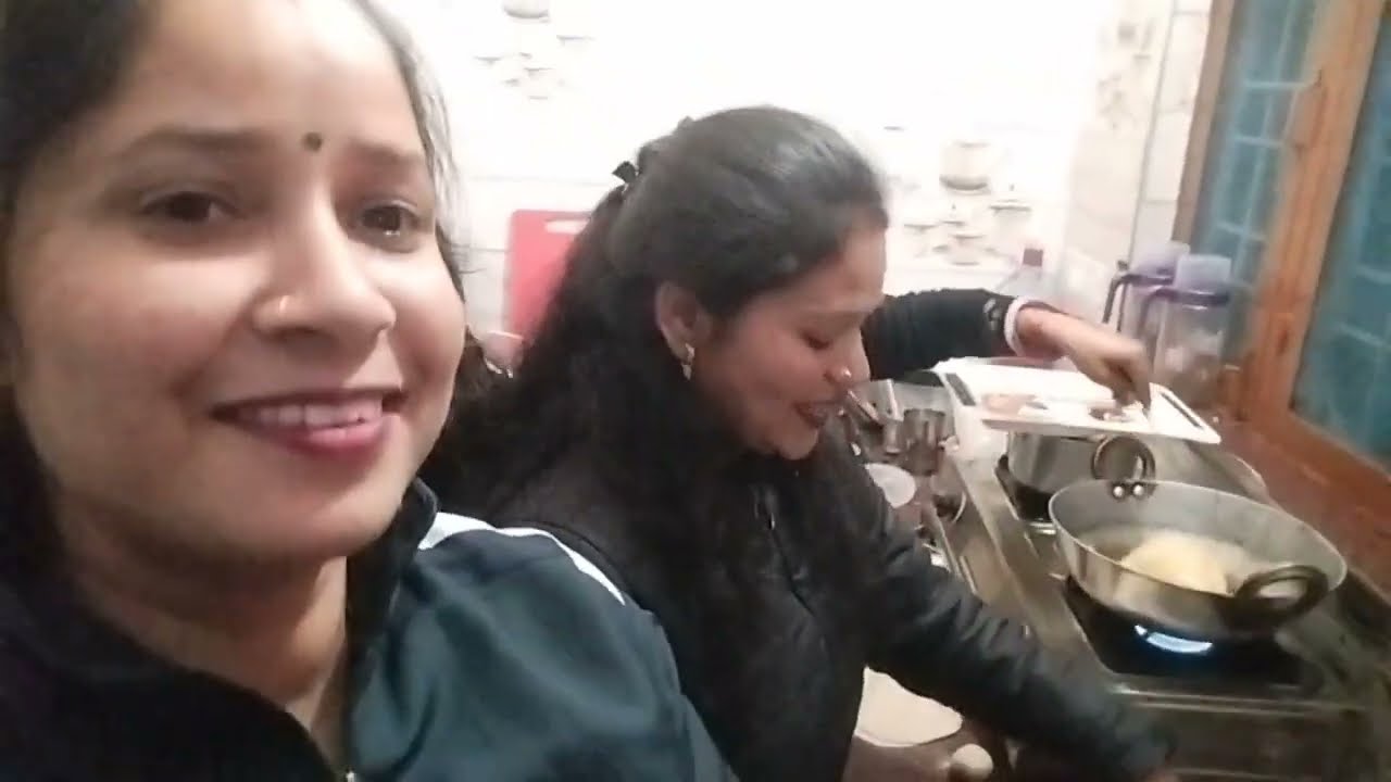 आज आयुष का बर्थडे मनाया हम लोगों ने मिलकर