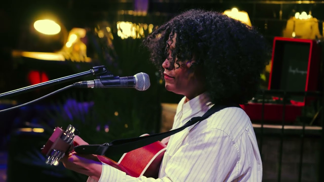 Massiel Hand – Desencuentro mutuo | One-Take Live Session