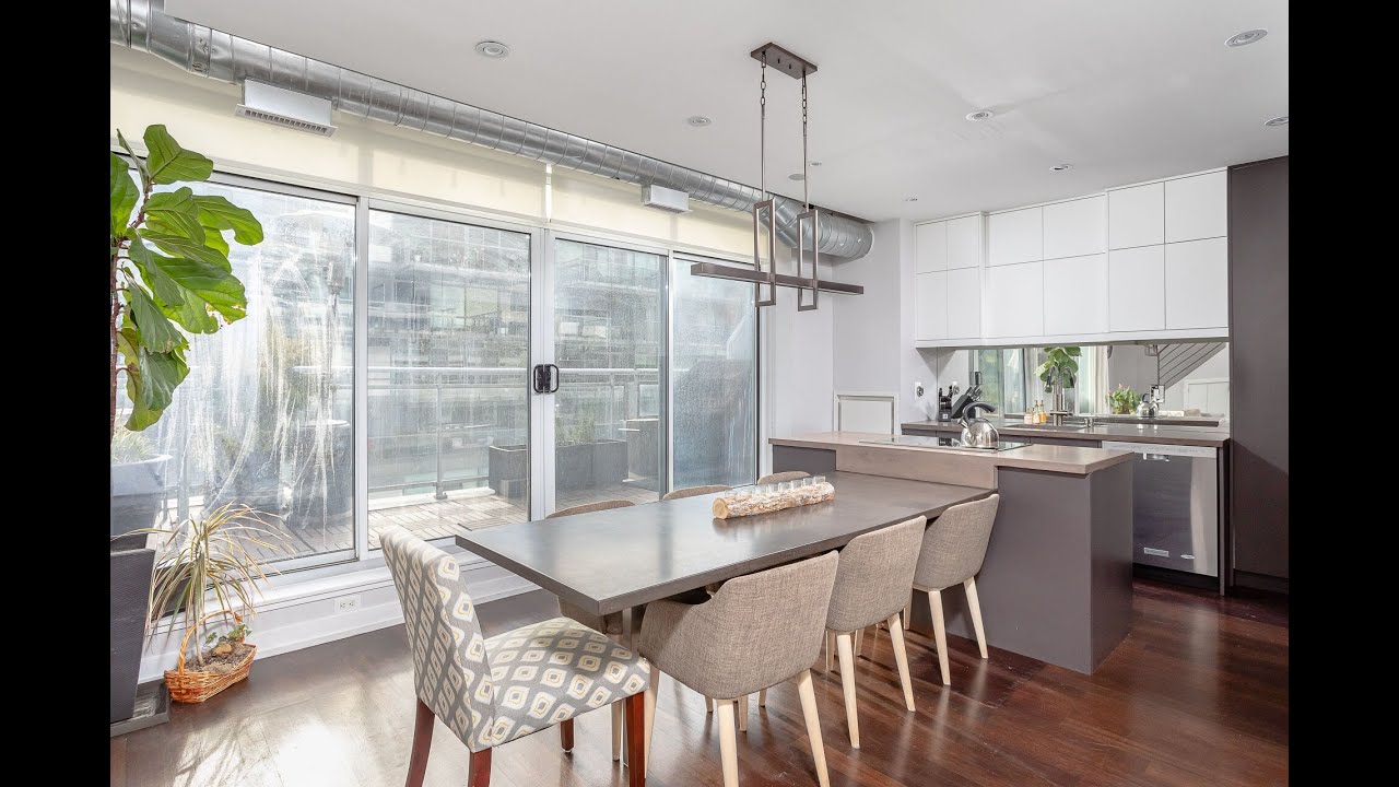 20 Stewart Street, Unit 703, Toronto, ON