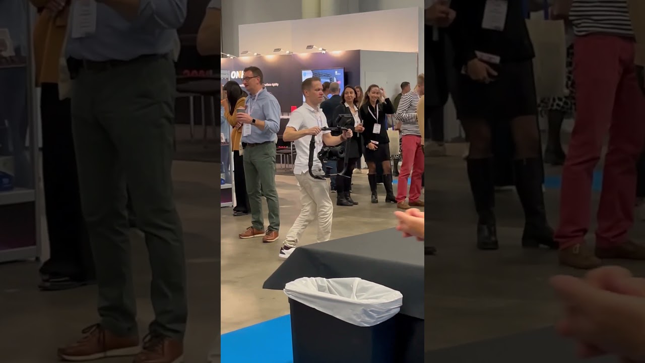 "Camera stabiliser" @ European Society of Endodontology Congress Trade Exhibition, Helsinki 